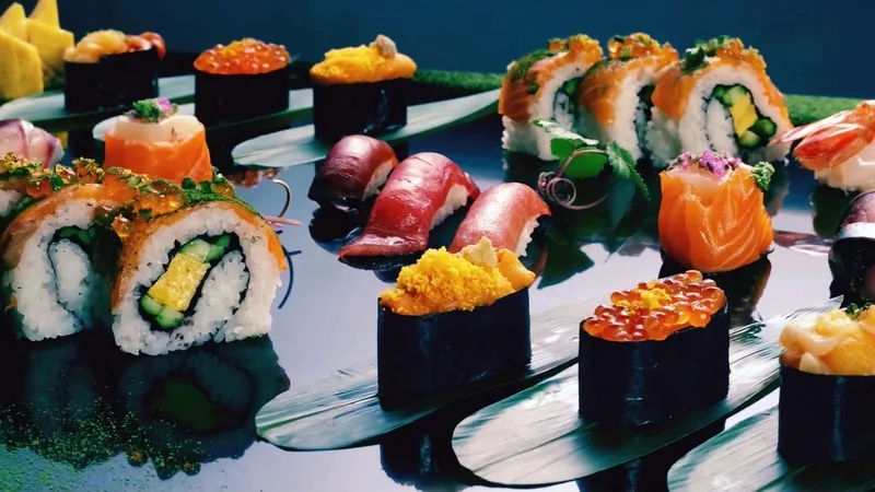 Peta Jepang dengan berbagai macam sushi khas daerah